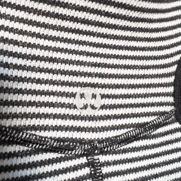 Lululemon Run U-Turn Pullover 1/2 Zip  Small Stripe Black White Long Sleeve - Picture 5 of 7